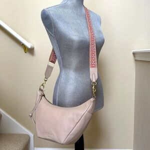 - New Lucky Brand Tan crossbody bag. Outside has snap pocket  & LUCKY BRAN…